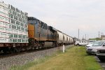 CSX 3245 heads away as the mid train DPU on Q326